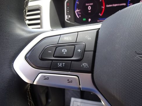 Used 2021 Volkswagen Atlas SEL AWD/4WD image 29