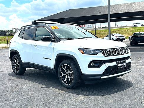 Used 2025 Jeep Compass Limited AWD/4WD image 10