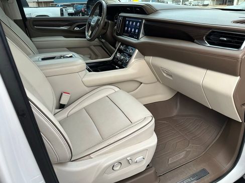 Used 2021 GMC Yukon Denali image 18