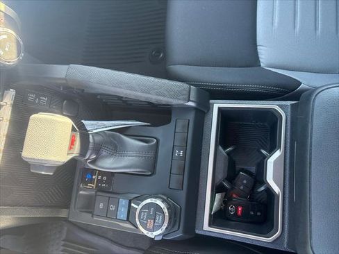 Certified 2025 Toyota Tacoma TRD Off-Road image 28