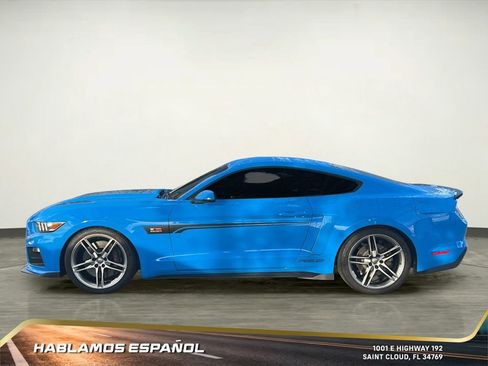 Used 2017 Ford Mustang GT Premium w/ GT Performance Package image 3