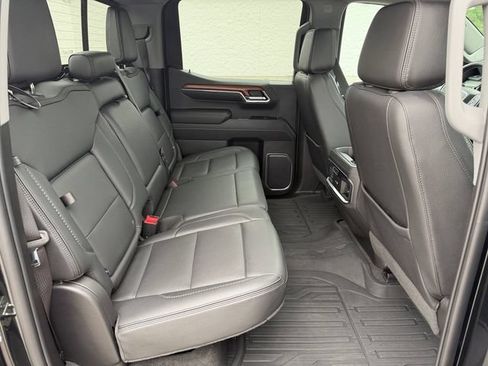Used 2023 GMC Sierra 1500 Denali AWD/4WD image 16