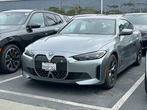 Used 2023 BMW i4 eDrive40 w/ Premium Package RWD image 2
