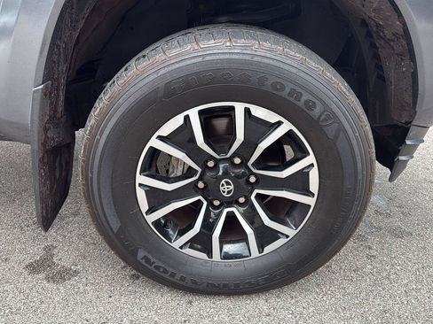 Used 2021 Toyota Tacoma TRD Sport AWD/4WD image 14