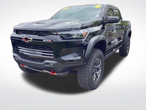 Used 2024 Chevrolet Colorado ZR2 w/ ZR2 Convenience Package III AWD/4WD image 6