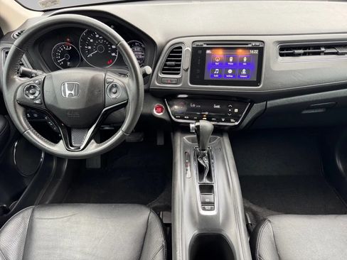 Used 2017 Honda HR-V EX-L image 10