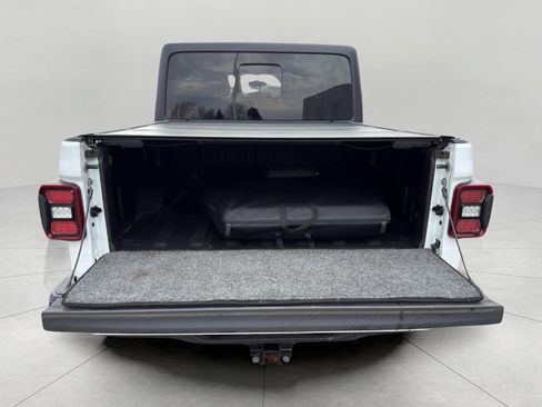 Used 2020 Jeep Gladiator Overland AWD/4WD image 24