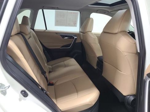 Certified 2022 Toyota RAV4 XLE Premium AWD/4WD image 16