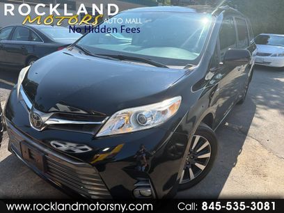 Used 2018 Toyota Sienna XLE w/ XLE Navigation Package