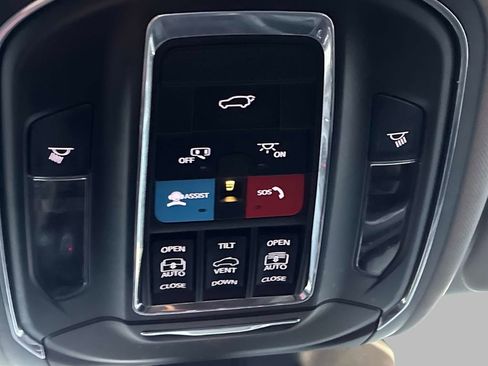 Certified 2023 Jeep Grand Cherokee 4WD 4xe w/ Luxury Tech Group II image 40