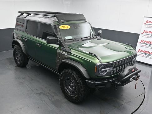 Used 2024 Ford Bronco Everglades image 25