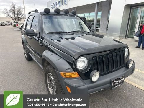 Used 2005 Jeep Liberty Renegade image 3