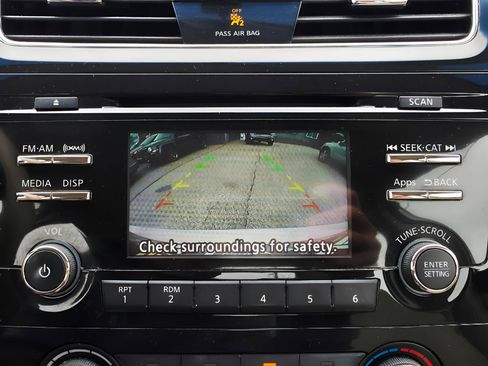 Used 2014 Nissan Altima 2.5 S w/ Display Audio Package FWD image 30