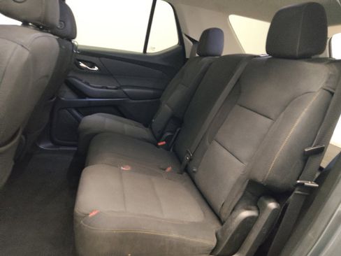 Used 2020 Chevrolet Traverse LS FWD image 18