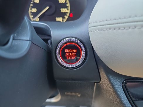 Certified 2025 Honda HR-V LX image 23