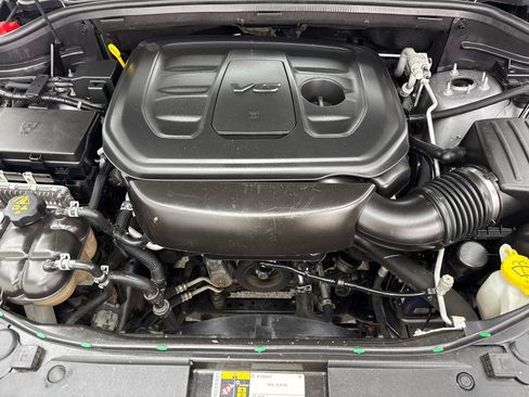 Used 2021 Jeep Grand Cherokee Laredo X AWD/4WD image 54