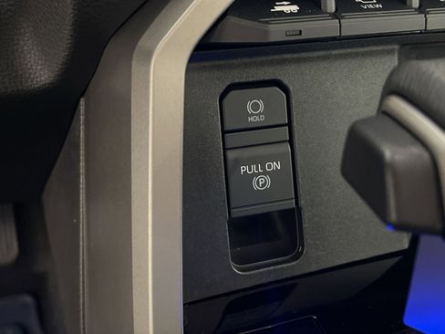 Used 2024 Toyota Sequoia Limited image 35