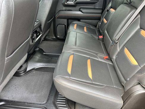 Used 2023 GMC Sierra 1500 AT4 w/ AT4 Premium Package image 17