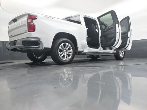 Used 2025 Chevrolet Silverado 1500 LTZ AWD/4WD image 51