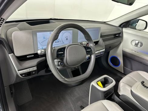 Used 2023 Hyundai Ioniq 5 Limited image 13