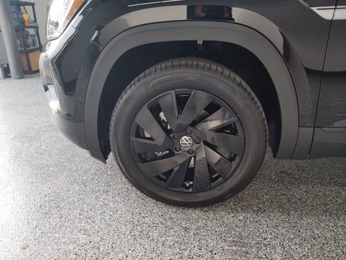 New 2026 Volkswagen Atlas Cross Sport SE AWD/4WD image 29