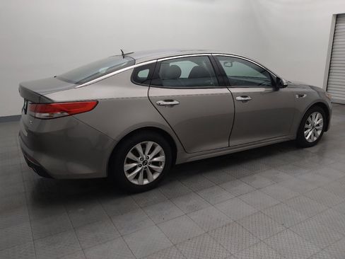 Used 2016 Kia Optima EX image 10