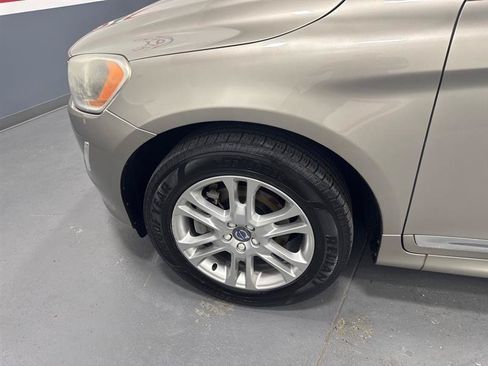 Used 2016 Volvo XC60 T5 Premier FWD image 10