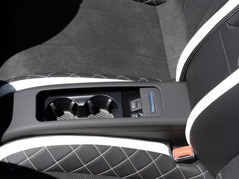 Used 2024 Bentley Continental GT Speed image 22