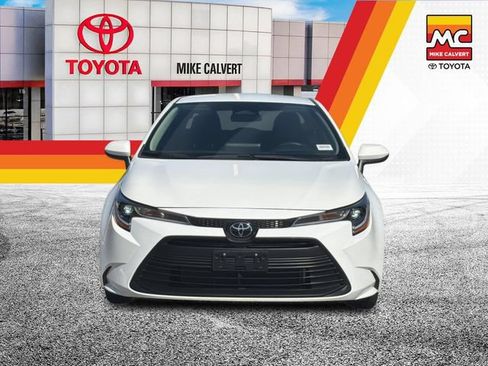 Used 2023 Toyota Corolla LE FWD image 8