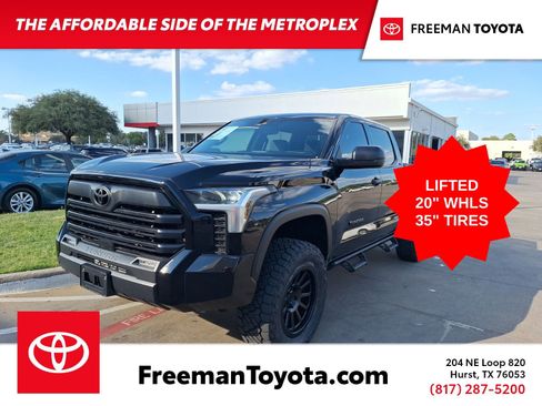 Used 2025 Toyota Tundra SR5 image 1