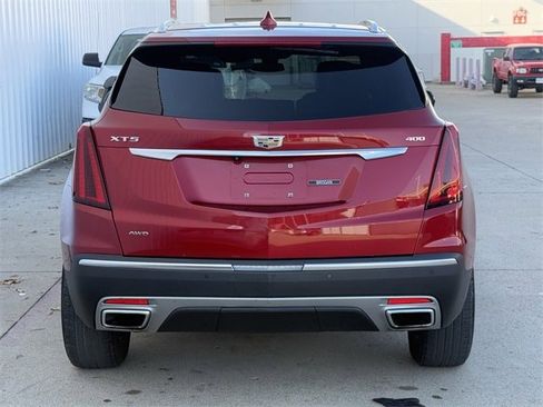 Used 2022 Cadillac XT5 Premium Luxury image 5