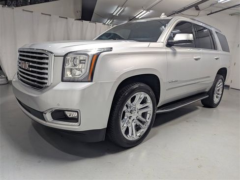 Used 2020 GMC Yukon SLT w/ Premium Edition image 5