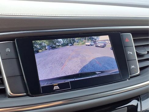 Certified 2024 Buick Enclave Essence w/ Sport Touring Edition FWD image 8