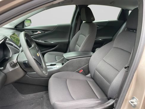 Used 2024 Chevrolet Malibu LT FWD image 21