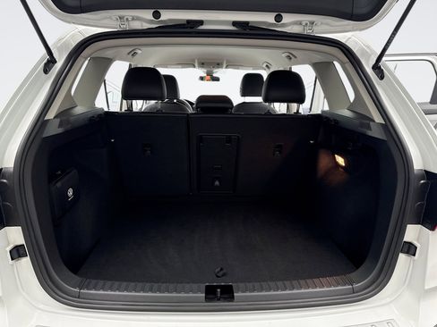 Used 2023 Volkswagen Taos SE image 21