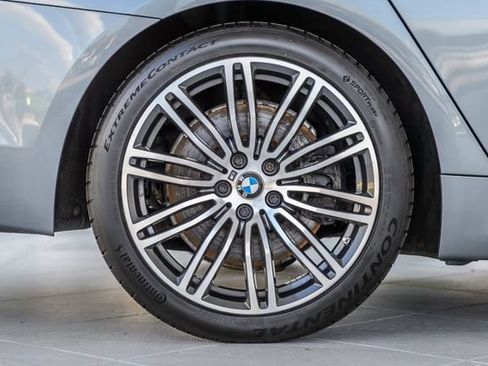 Used 2018 BMW 540i w/ M Sport Package RWD image 15