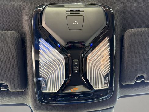 Used 2018 BMW 530i w/ Premium Package RWD image 17