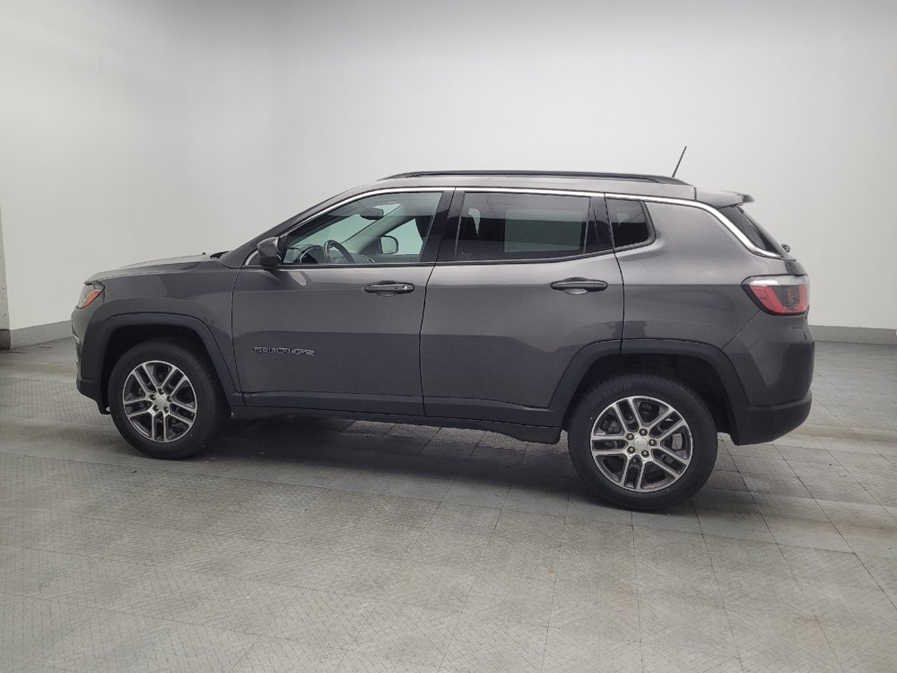 Used 2020 Jeep Compass Latitude AWD/4WD image 3