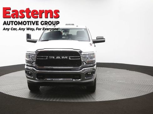 Used 2022 RAM 2500 Tradesman w/ Chrome Appearance Group AWD/4WD image 58