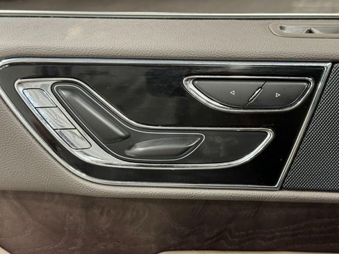 Used 2024 Lincoln Navigator L 4WD image 31