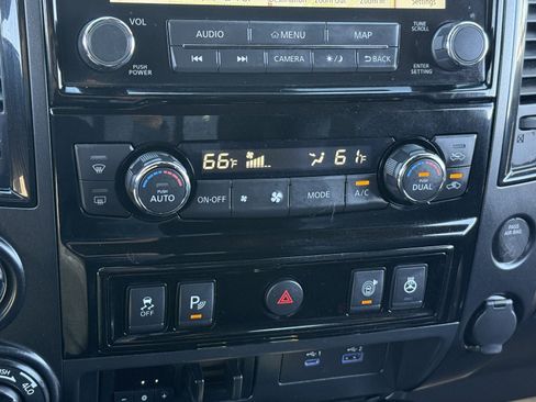 Used 2021 Nissan Titan PRO-4X w/ Pro-4x Convenience Package image 31