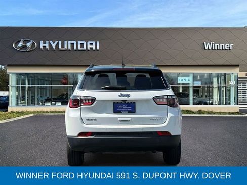 Used 2025 Jeep Compass Limited AWD/4WD image 4