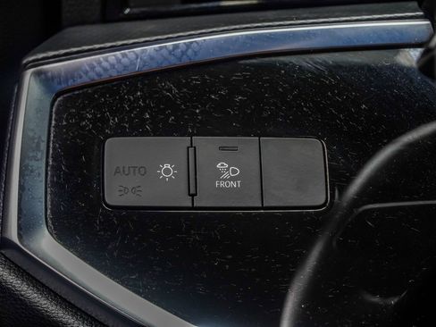 Used 2025 Audi Q3 2.0T Premium AWD/4WD image 24
