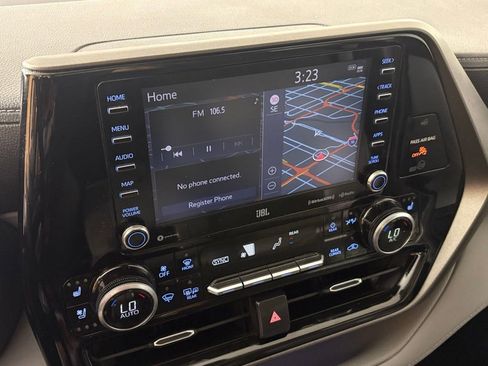 Used 2021 Toyota Highlander Limited image 23