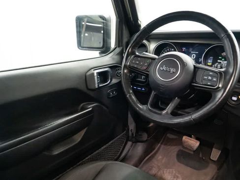 Used 2023 Jeep Wrangler Unlimited w/ Cold Weather Group AWD/4WD image 11