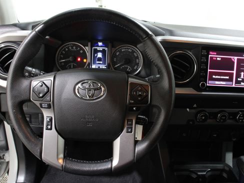 Used 2023 Toyota Tacoma SR image 8