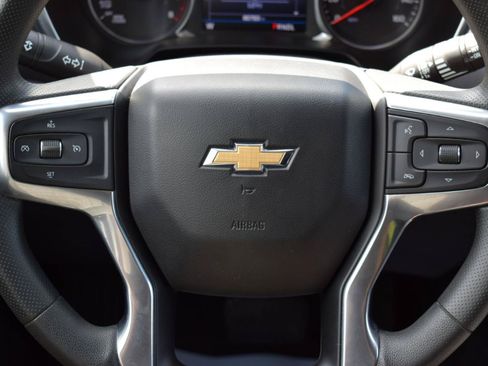 Used 2021 Chevrolet Blazer LT FWD image 17