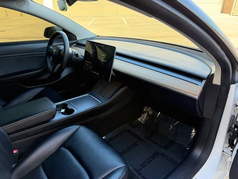 Used 2021 Tesla Model 3 Standard Range Plus RWD image 19