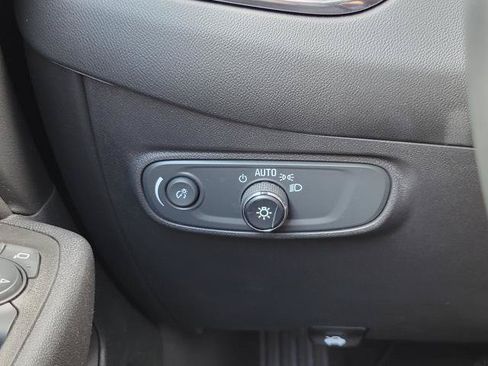 Used 2023 Chevrolet Equinox LT FWD image 13