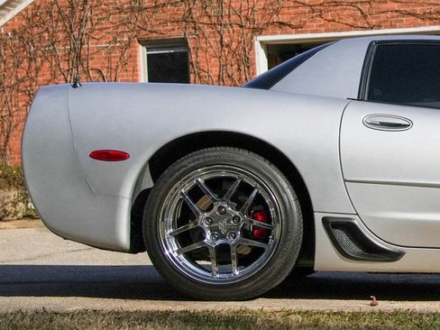 Used 2003 Chevrolet Corvette Z06 w/ Memory Package, 3 Drivers image 10